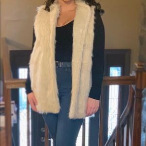 Vest fur like